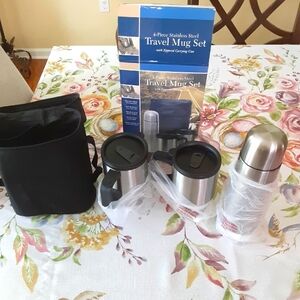 New in box travel mug set